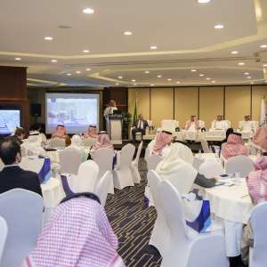 KING ABDULLAH PRESENTS ‘INNOVATIVE LOGISTIC SOLUTIONS’ AT RIYADH CHAMBER Introductory workshop in the presence of trade, industry and logistics key players and with the participation of Saudi Exports and SIDF