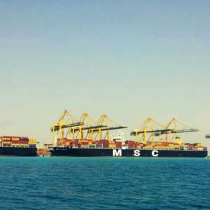 King Abdullah Port receives 3 giant shipping vessels simultaneously