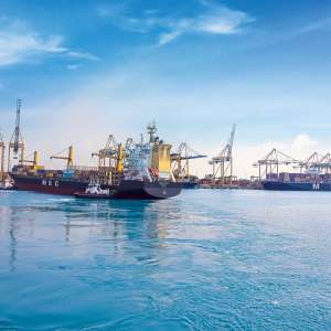 ميناء الملك عبدالله يسجل زيادة جديدة في مناولة الحاويات بنسبة 2.3٪، و98% في البضائع السائبة الزراعية خلال النصف الأول من عام 2023