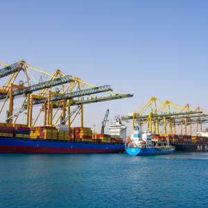 ميناء الملك عبدالله” شراكات استراتيجية لتعزيز الخدمات البحرية